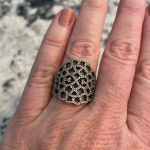 Pandora ring